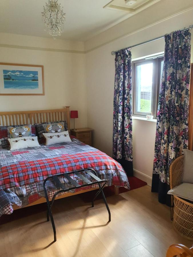 Lindas Retreats Self Catering Accommodation 1 Bedroom Cottage Or 3 Bedroom House Tomintoul Exterior foto