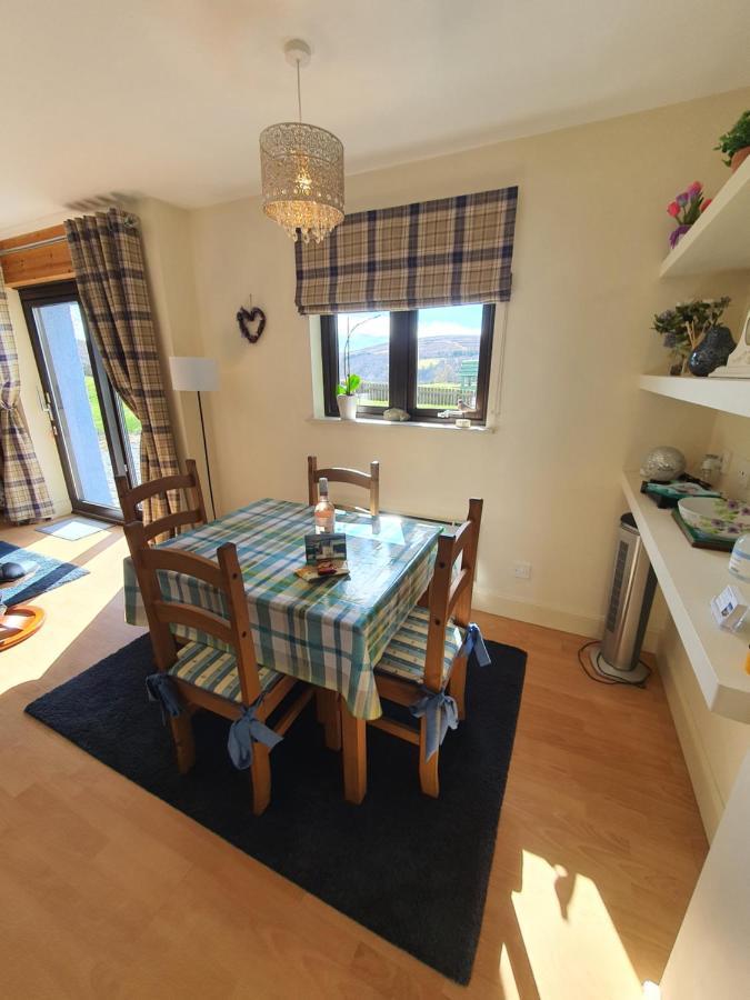 Lindas Retreats Self Catering Accommodation 1 Bedroom Cottage Or 3 Bedroom House Tomintoul Exterior foto